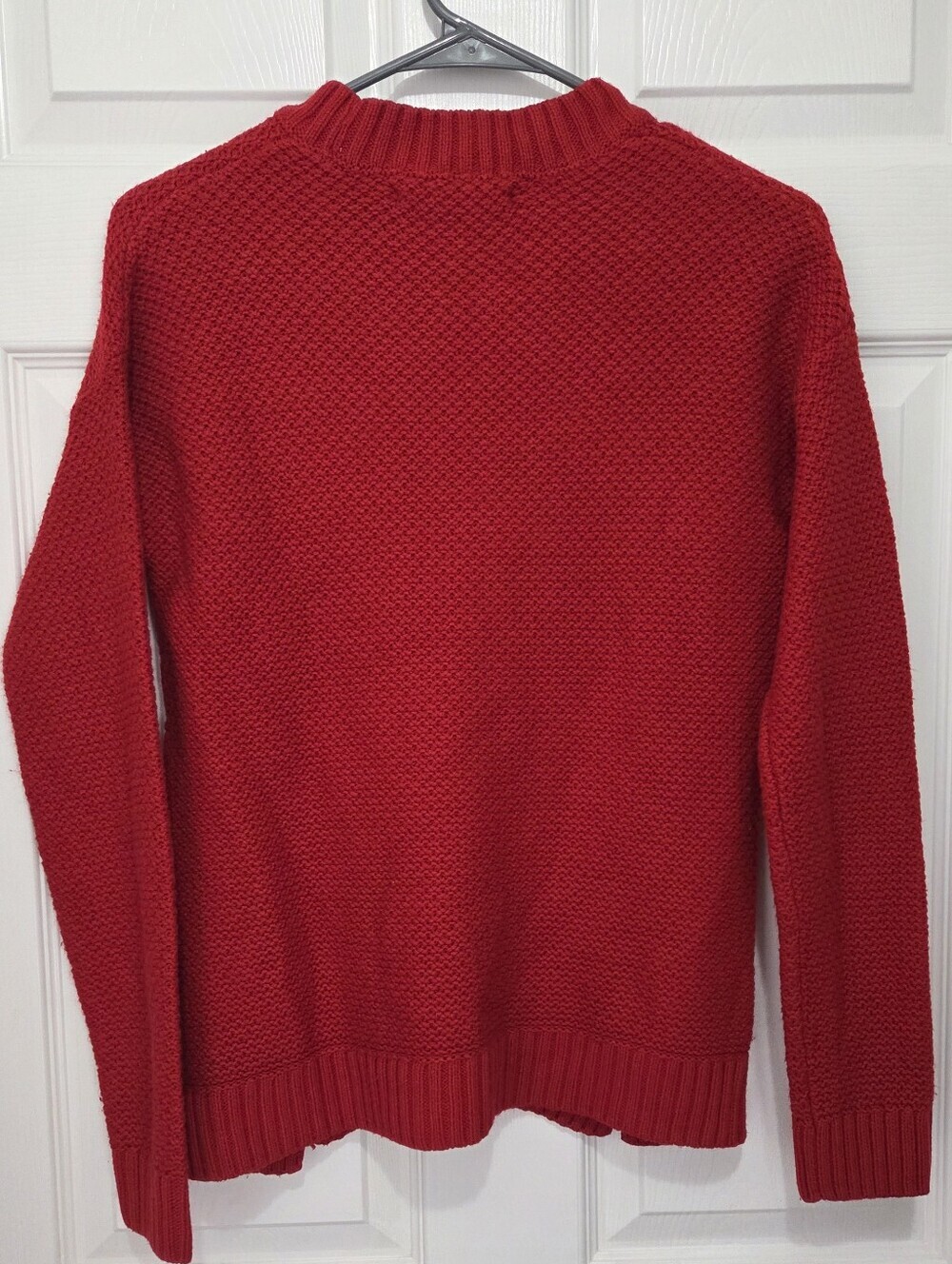 Sfera Women's Chunky Waffle Knit Button-Accent Crewneck Red Sweater Size Small - Picture 4 of 7
